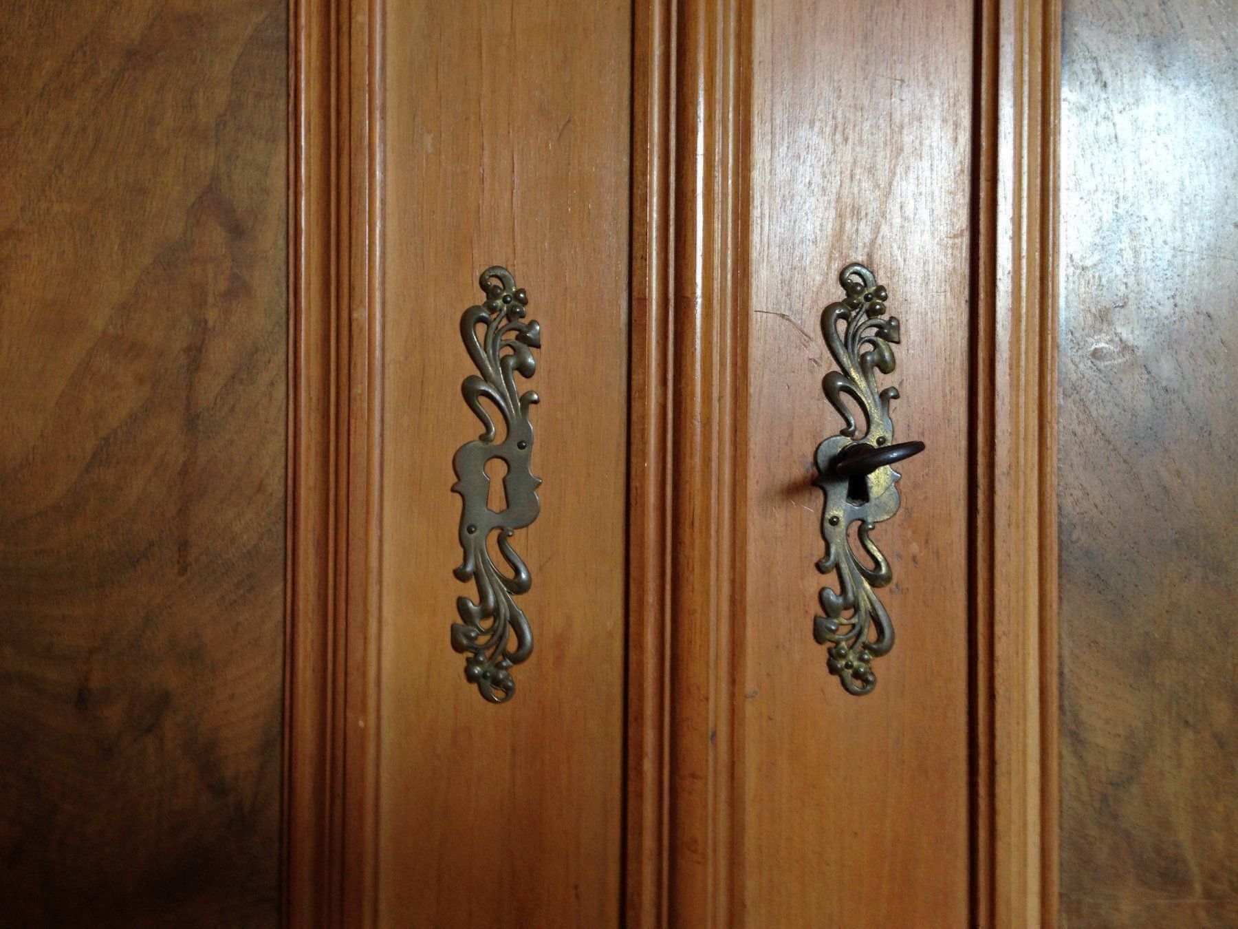 Armadi: Jugendstil Schrank – Usato da Zürich venduto da Coris 8