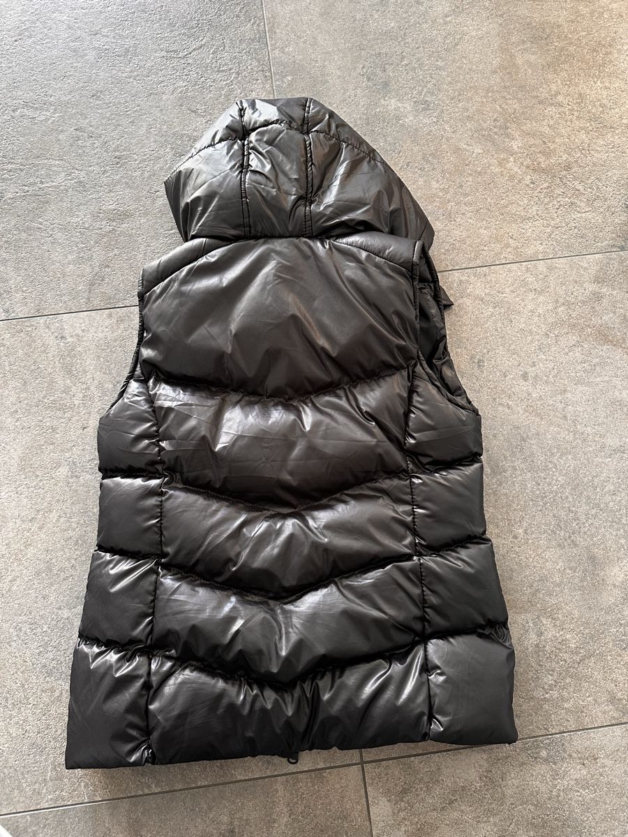 Gilet & Giacche senza maniche: Weste mit Kapuze schwarz, Gr. 34/36 – Usato da Sissach venduto da tapasu 3