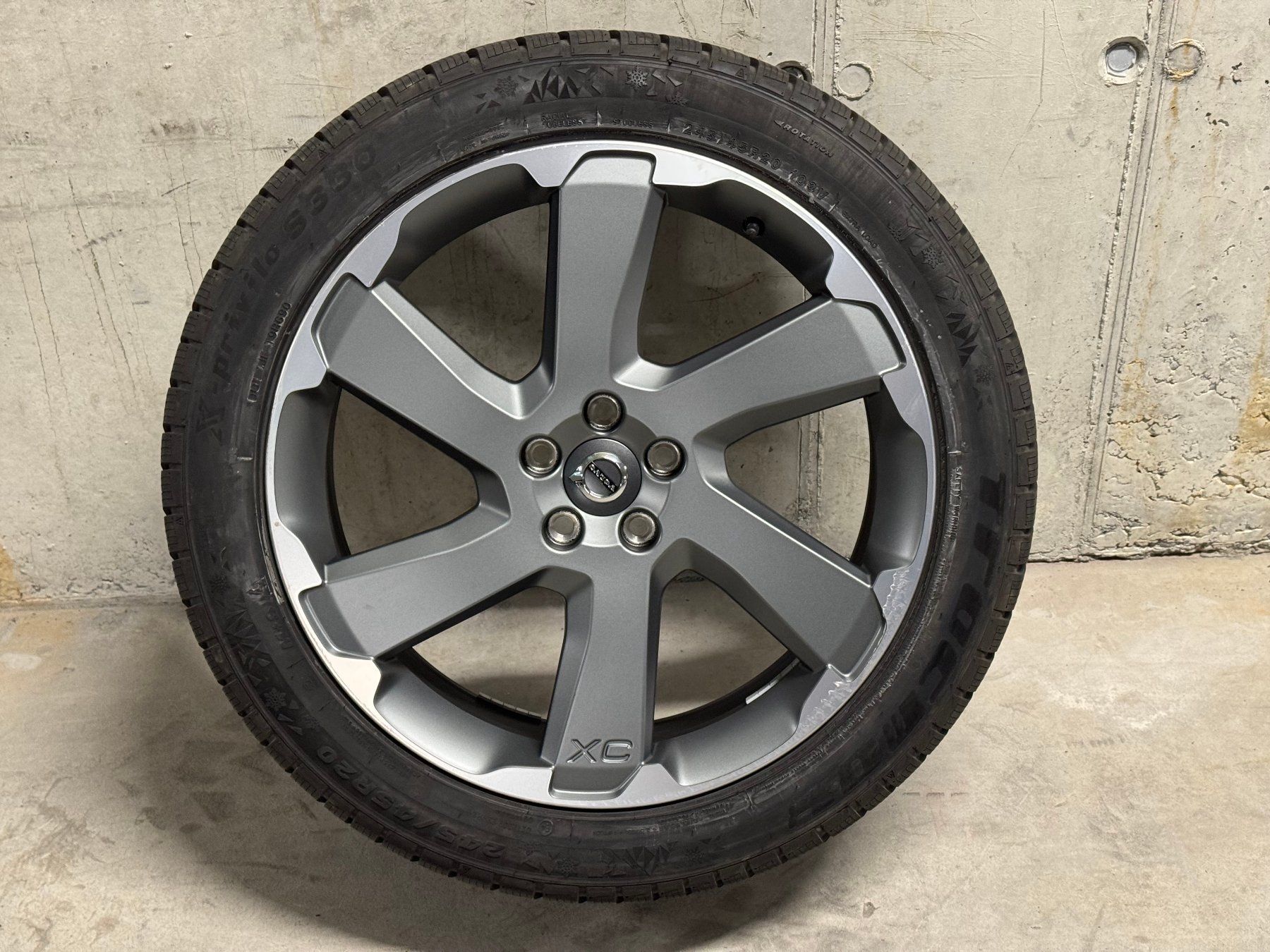 Volvo Pneus & Kompletträder: Volvo Aluräder 20" zu XC60 – Gebraucht aus Amsoldingen von 242GT 3