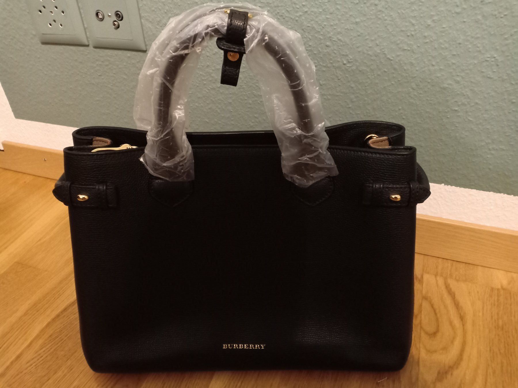 Burberry Borse da donna: Handtasche Burberry original neu – Nuovo e nell'imballaggio originale da zürich venduto da Bsp1