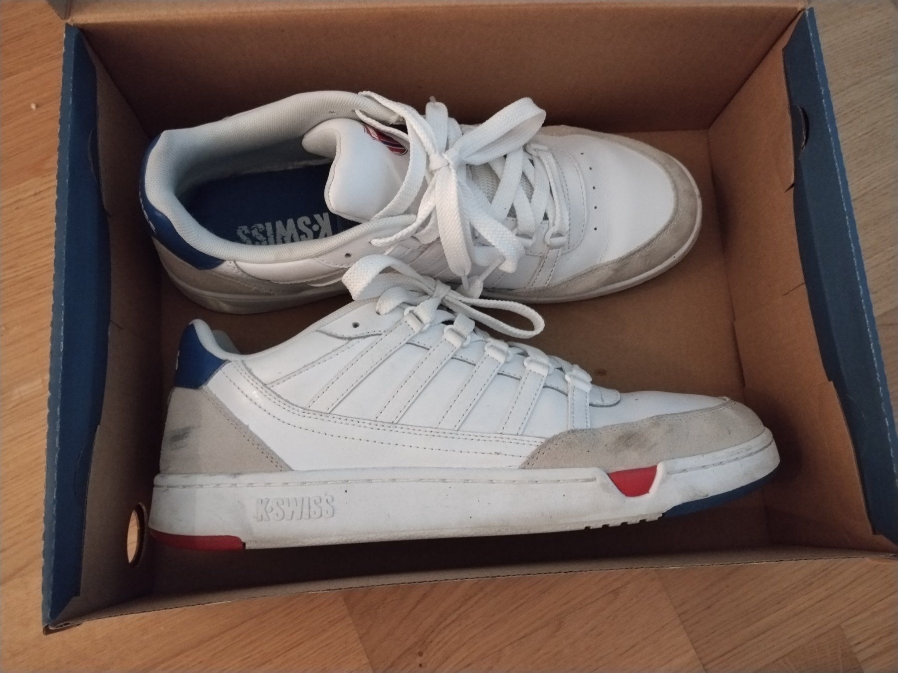 Herrenschuhe: K. Swiss Sneaker 44 – Gebraucht aus Horw von Cs2006