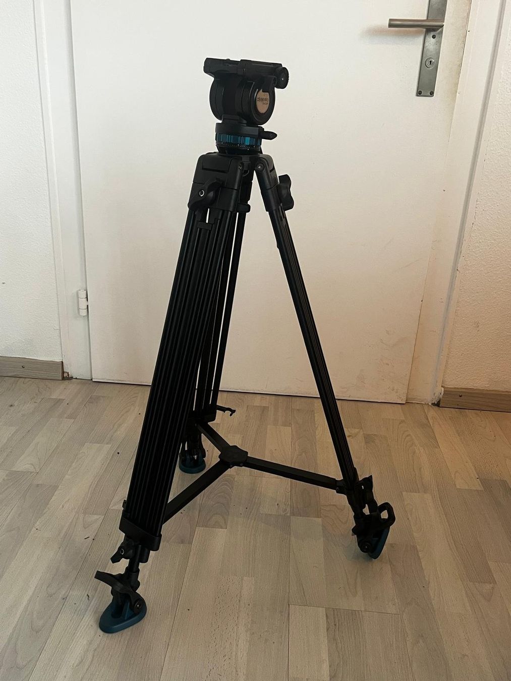 Benro Trépieds & Accessoires: Benro KH26PC Videostativ – D'occasion à Luzern par ORISONO 4