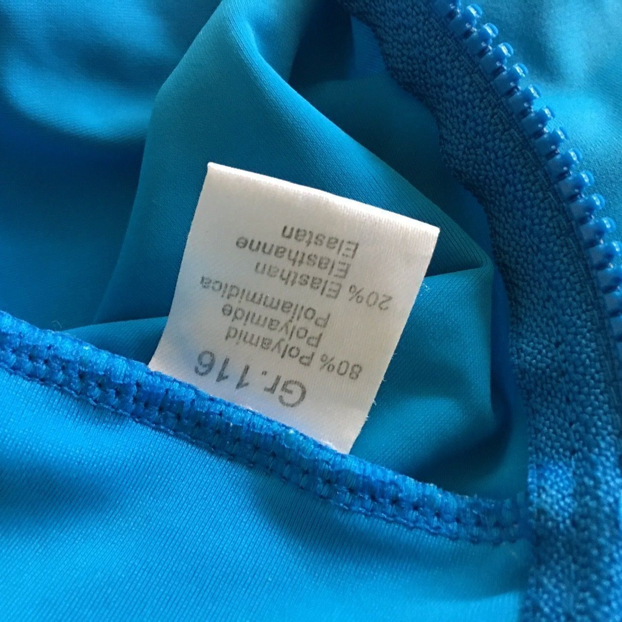 Adidas Altro abbigliamento per bambino: Jungen kleider set gr 104 - 116 – Usato da Wabern venduto da adamovski 6