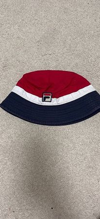 Hut Fila