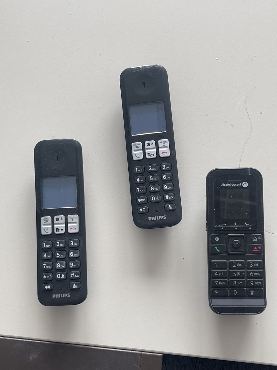Philips Telefoni: 3x Philips & Alcatel Schnurlostelefone ungetestet  – Usato da Wängi venduto da Bmo