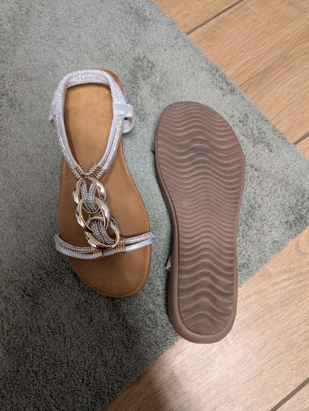 Chaussures femmes: Sandalen – D'occasion à Duggingen par cri_76mj 3
