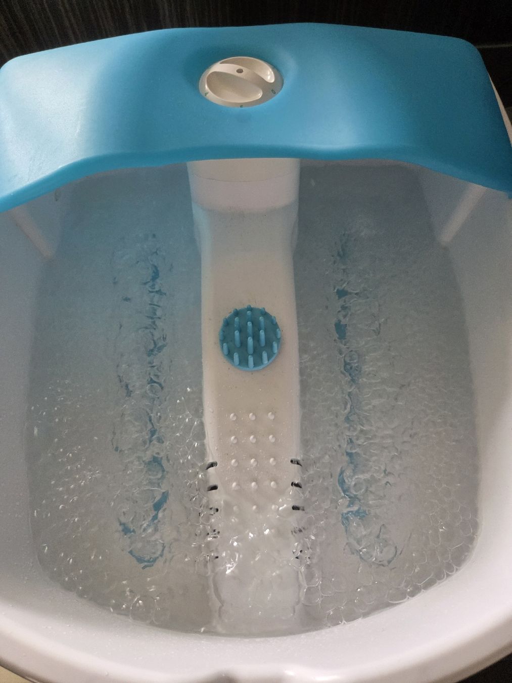 Dispositivi per massaggi: Fussbad Massagegerät mit Sprudel- und Heizfunktion – Usato da Riken AG venduto da Dirch569 6