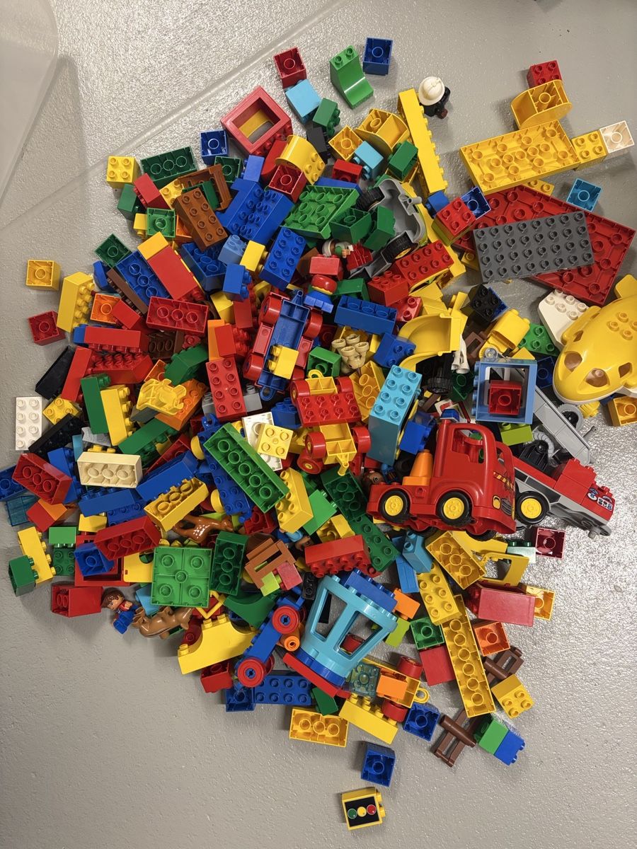 Lego Spielzeuge: Grosse Sammlung Duplo von Lego – Gebraucht aus Sarmenstorf von LioWe