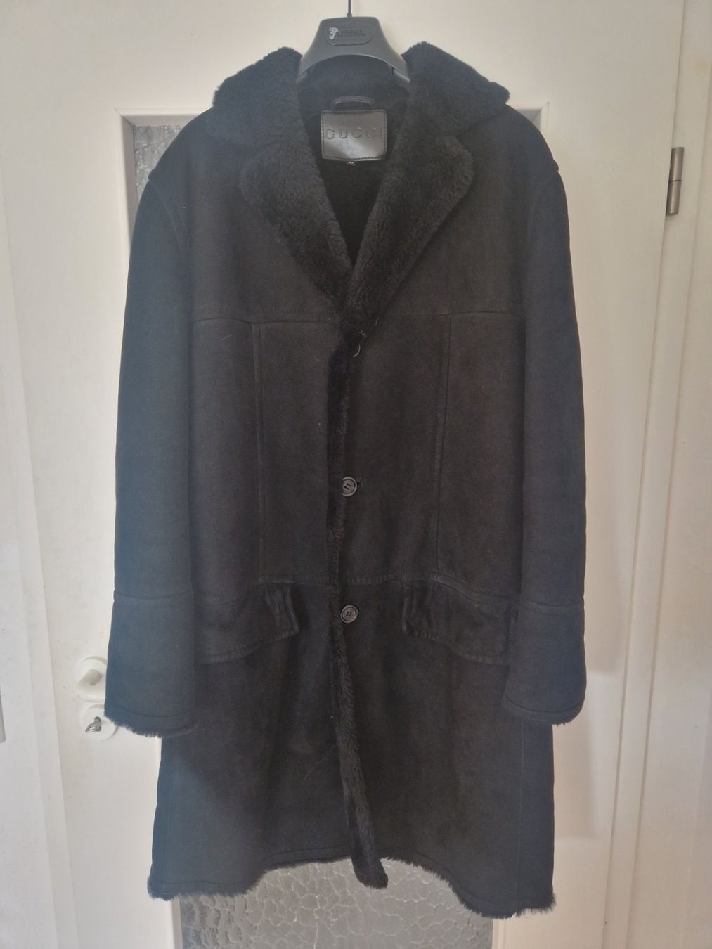 Gucci Cappotti: GUCCI SHEARLING MANTEL GR.50 SCHWARZ ORIGINAL – Usato da Bottighofen venduto da menschenfamilie 4