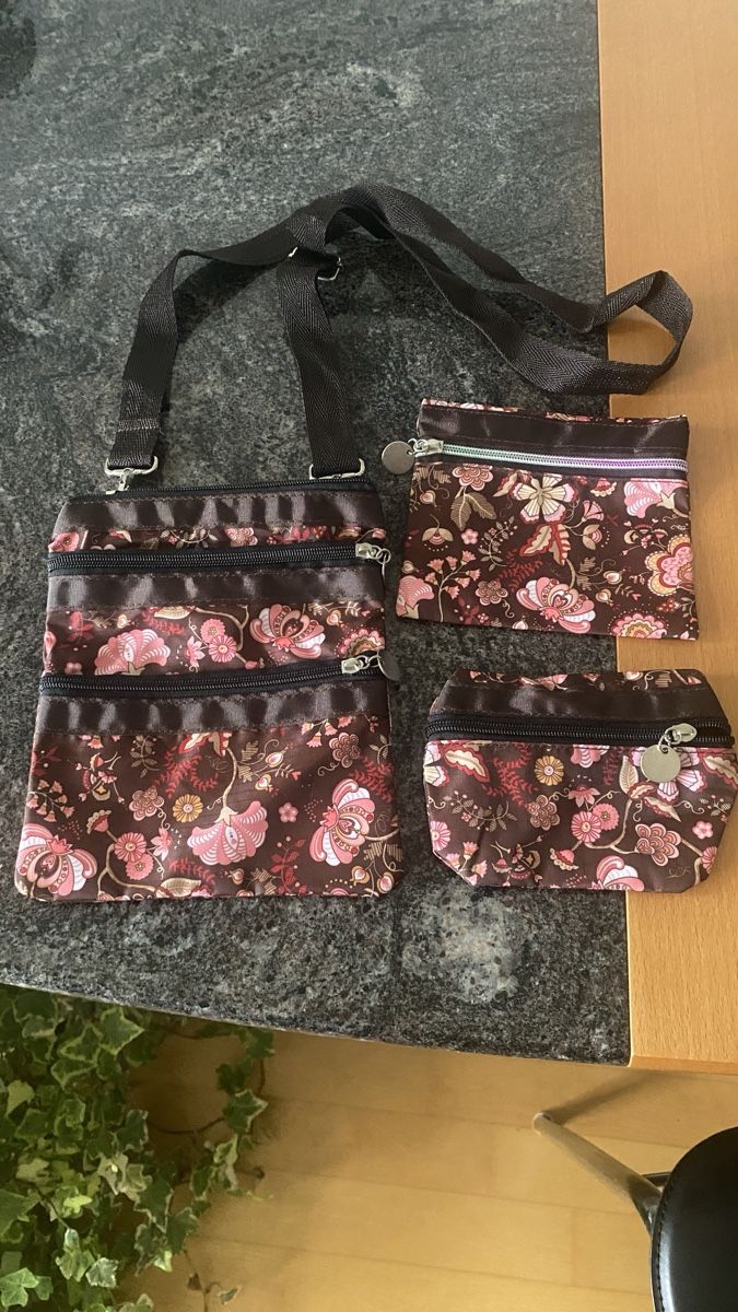 Borse da donna: Taschen set – Nuovo (secondo la descrizione) da luzern venduto da bar_5gtr