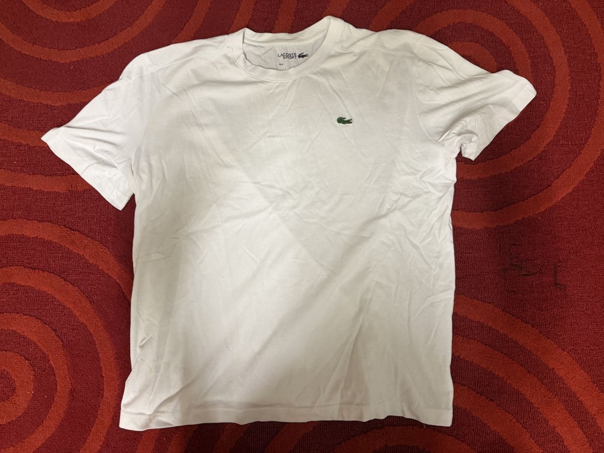 Lacoste T-shirts: Lacoste T-Shirt – D'occasion à Eschenbach LU par Tatzi1