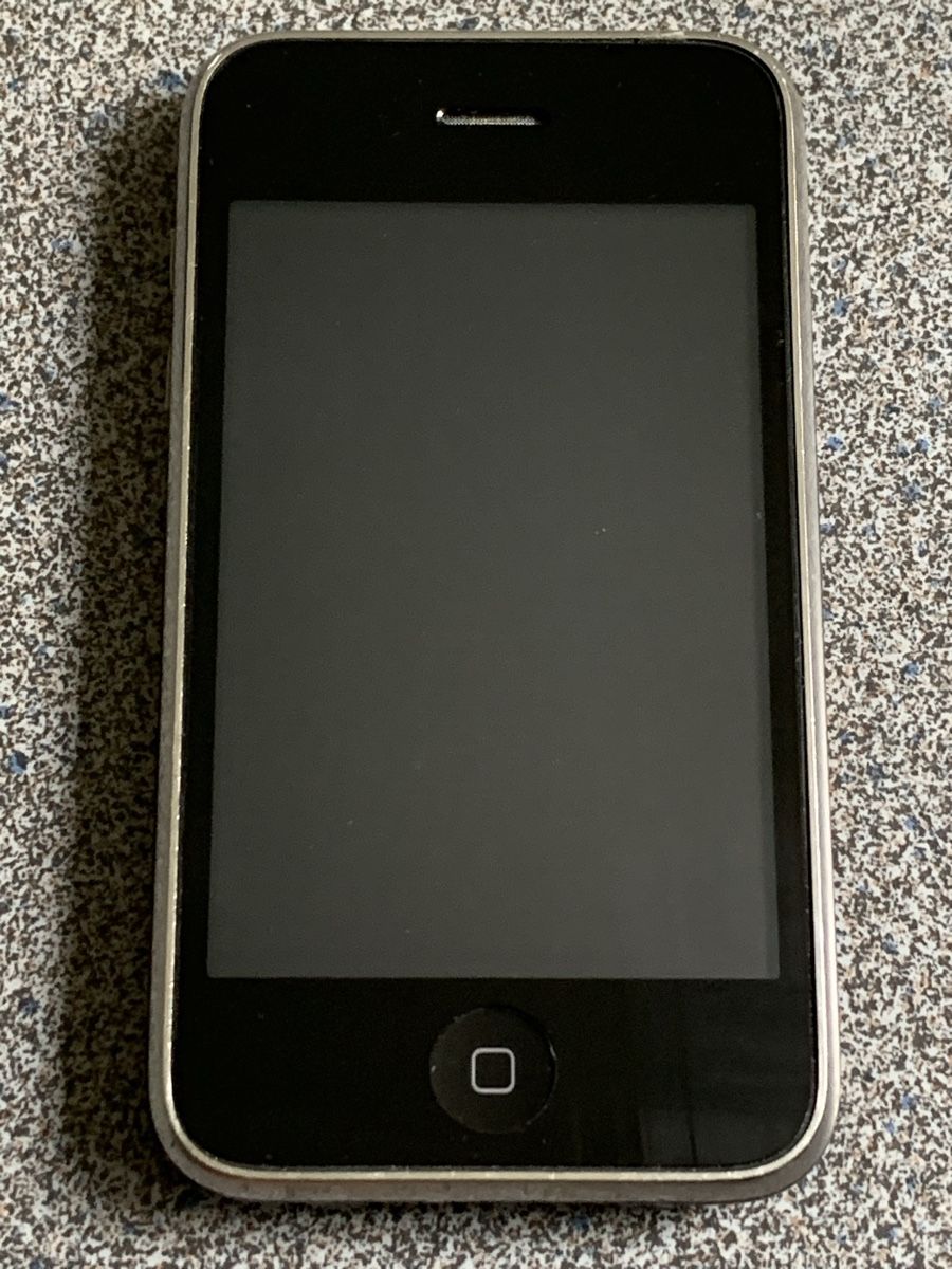 Apple Telefoni cellulari / Smartphones: Apple iPhone 3G Black 16GB – Usato da Wangen b. Olten venduto da Finolino28