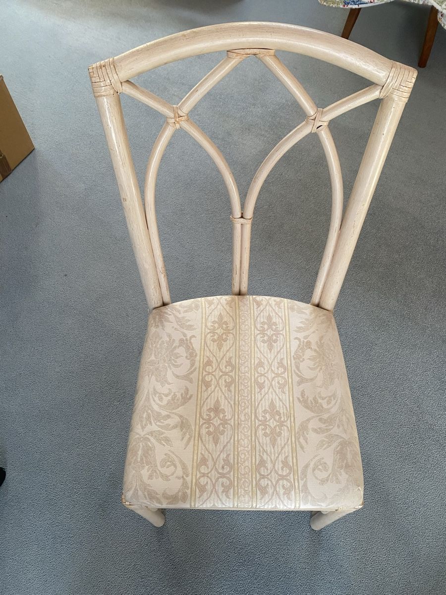 Set di tavolo e panche: Rattan Esstisch mit 3 Stühlen – Usato da Wil SG venduto da nat_g5tn 4