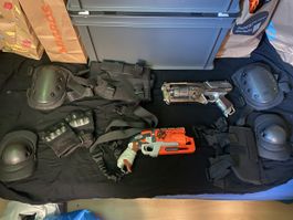 Nerf Zubehörset mit zwei Blaster und Schutzausrüstung