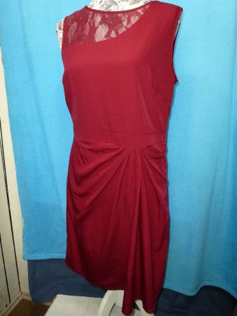 KLEID COCKTAIL OHNE ARM GR 40 DUNKELROT GLANZ EDEL FRÜHJAHR
