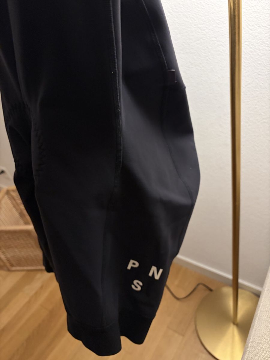 Pas Normal Studios Pantaloni: Pas Normal Studios Deep Winter Bib Shorts M – Nuovo (secondo la descrizione) da Zürich venduto da von_sj9s 7