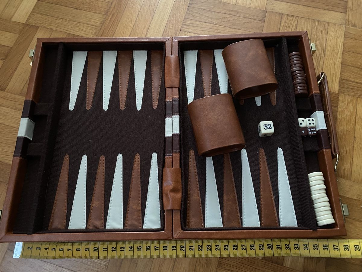Giochi: Schönes Backgammon Spiel, Schmidt Spiele, neuwertig – Usato da Volketswil venduto da Ahot 3