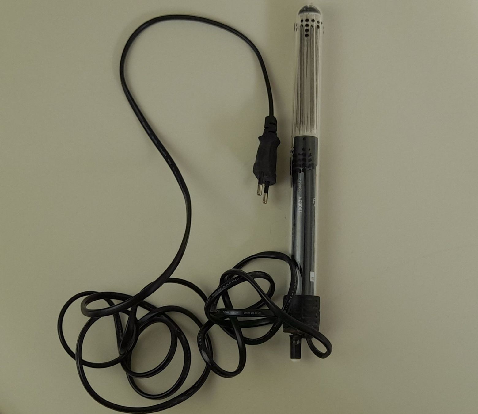 Juwel Radiatori: JUWEL Aquarium Heater – Usato da Liebefeld venduto da Restwert_Liebefeld