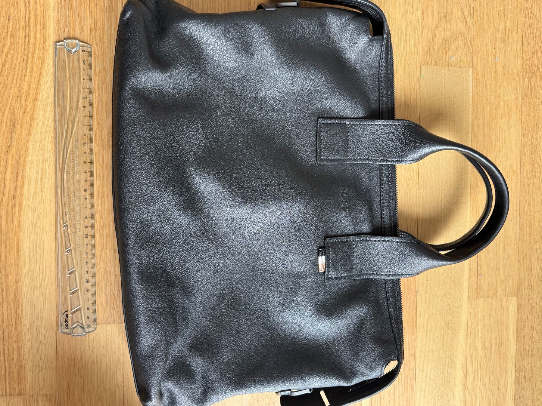 Hugo Boss Borse: Original Hugo Boss Black Leather Bag – Usato da Brunnen venduto da xxReitzenDrxx 1