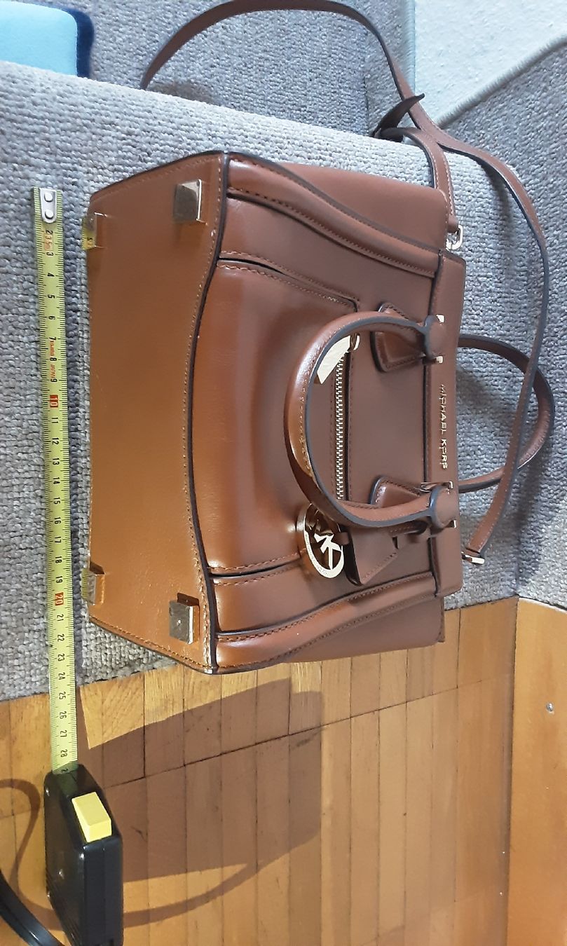 Michael Kors Taschen für Damen: Michael Kors Handbag – Gebraucht aus Wetzikon ZH von Balloonartist 8