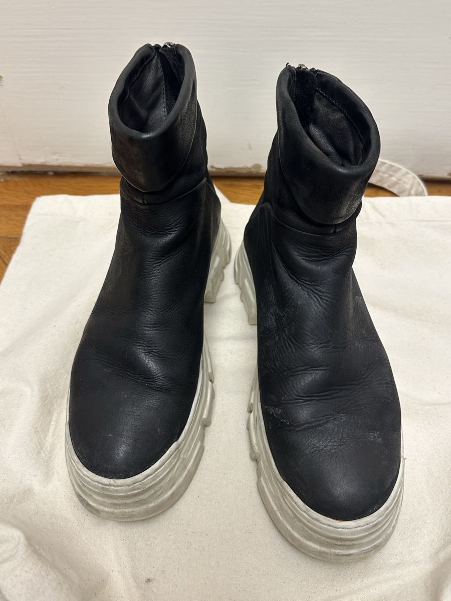 Lofina Scarpe da donna: Lofina boots black leather white sole 36.5 – Usato da Lausanne venduto da kuroneko86 1