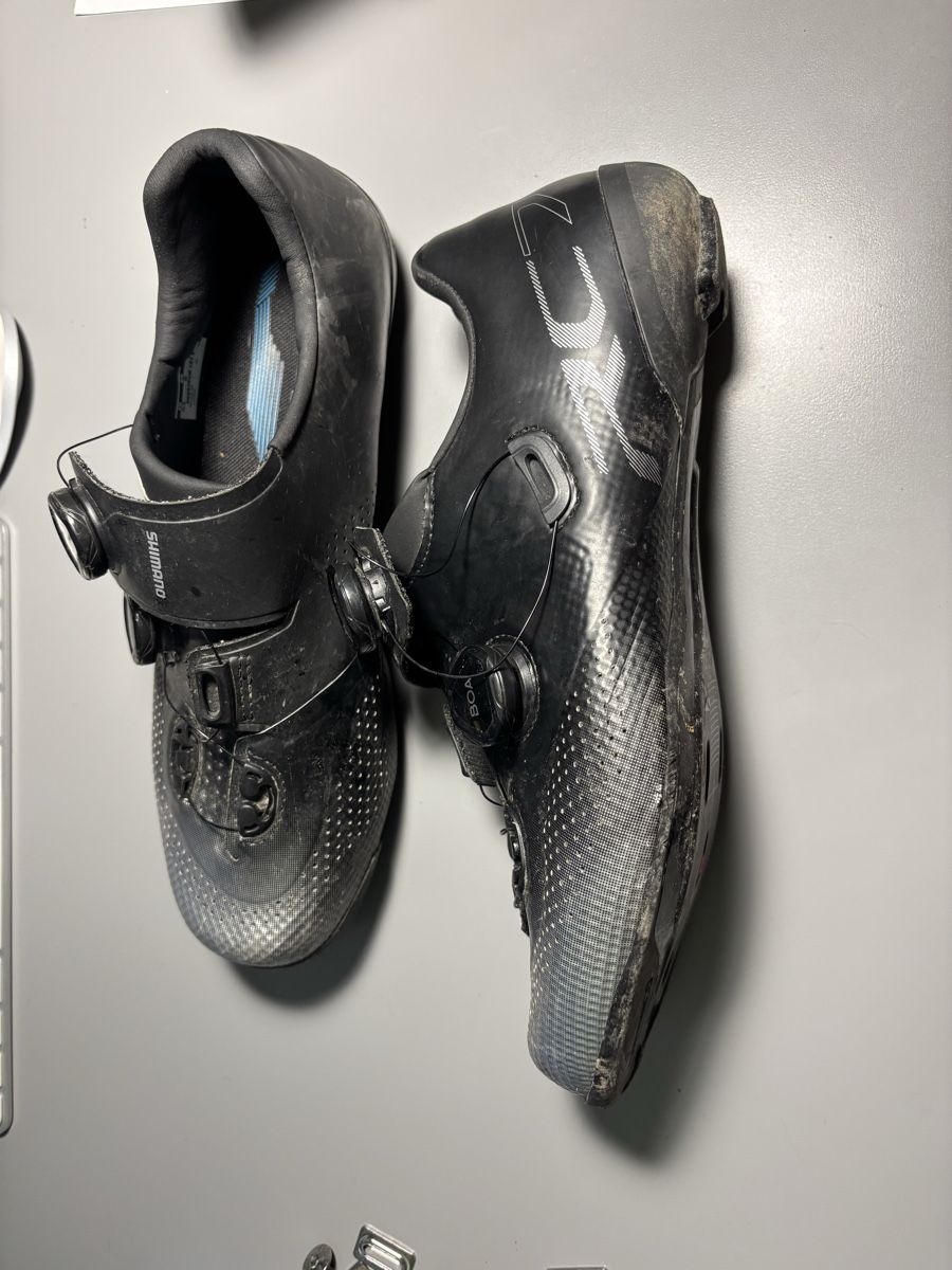 Shimano Herrenschuhe: Chaussures de vélo Schimano 43 – Gebraucht aus Troinex von K1256 1