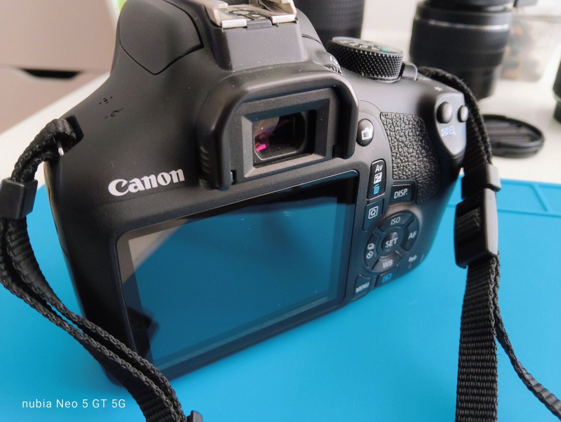 Canon Kamera: Canon EOS 1300D Set // WIE NEU – Gebraucht aus Dagmersellen von Koenigsegg1 2
