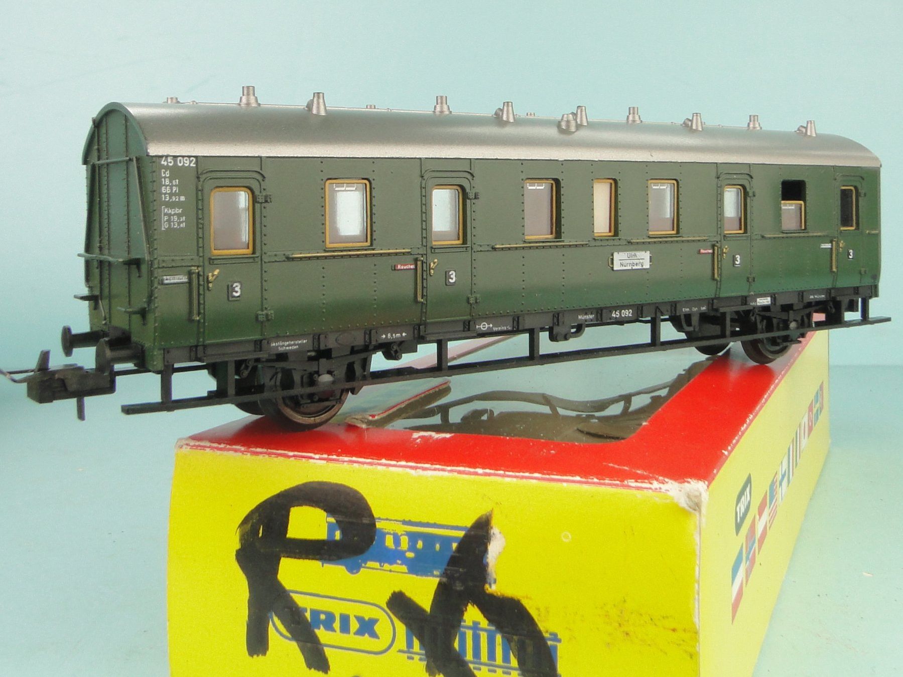 Trix Modellini di ferrovie: Spur H0 TRIX: 3759 Abteilwagen 3.Kl. – Usato da Bülach venduto da cann11