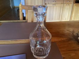 Carafe cristal  signée Baccarat parfait état comme neuve