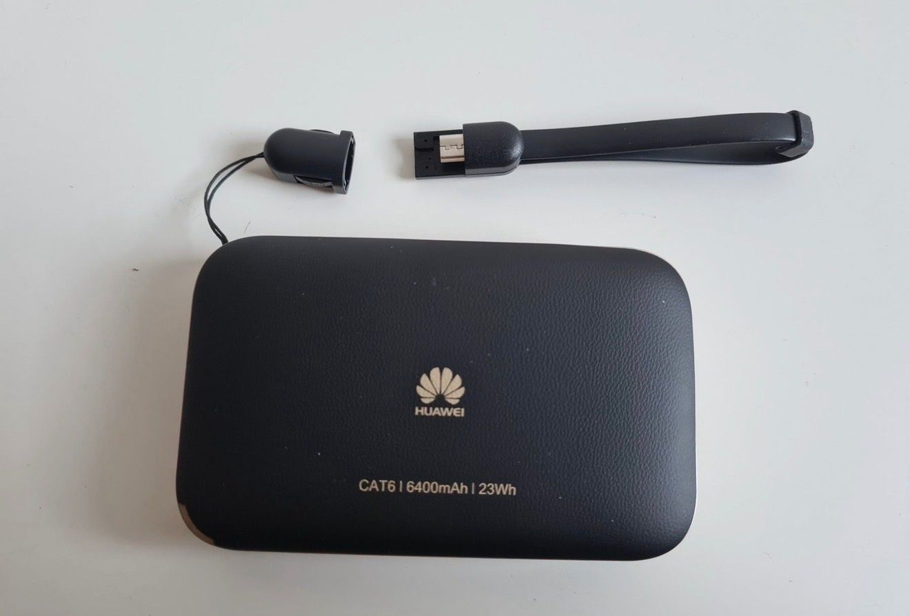 Huawei Modem & Router: Huawei Mobile WLAN Router and WIFI (CAT6, 6400 mAh) – Usato da Basel venduto da pen_76gq 3