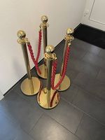 Goldene Absperrpfosten VIP