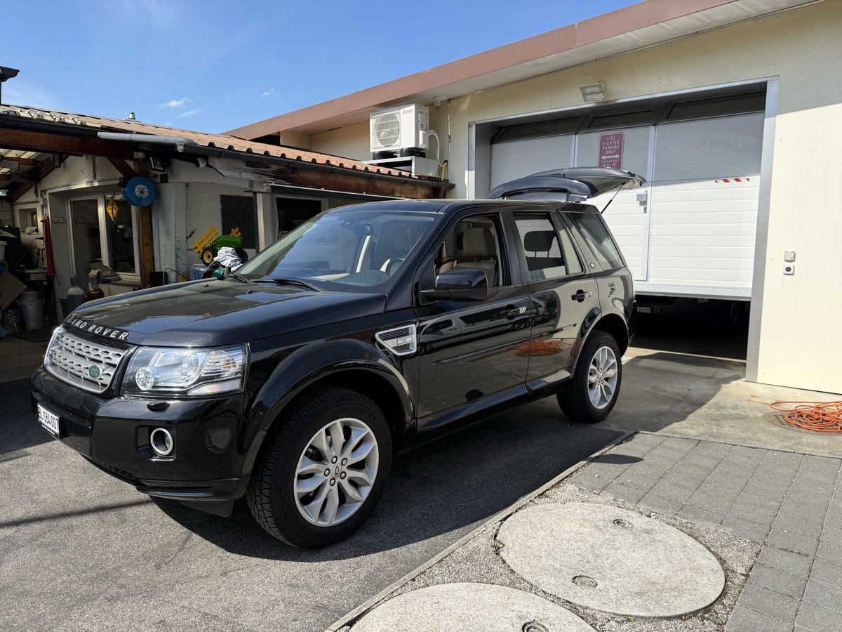 Land Rover Automobili: Land Rover Freelander 2 SD4 HSE Diesel – Usato da Aesch BL venduto da Mike477