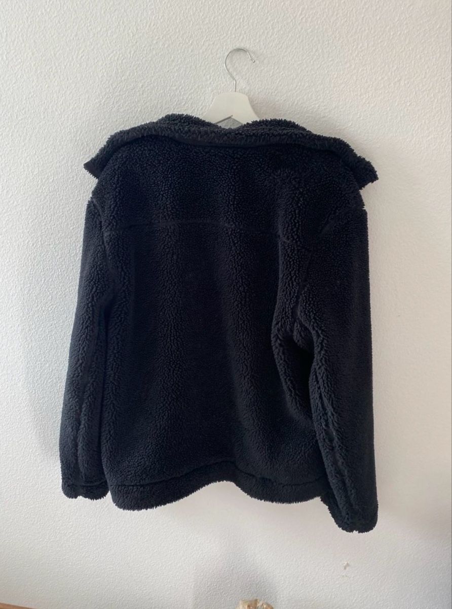Arket Jacken: Veste polaire noire Arket, taille L – Gebraucht aus Bulle von nathydaenzer 3