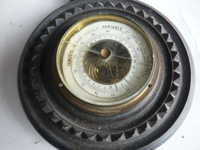 Altri elettrodomestici e apparecchi d’epoca: Barometer Thermometer R.C. antik Holz – Difettoso da Belp venduto da Isuzu 1