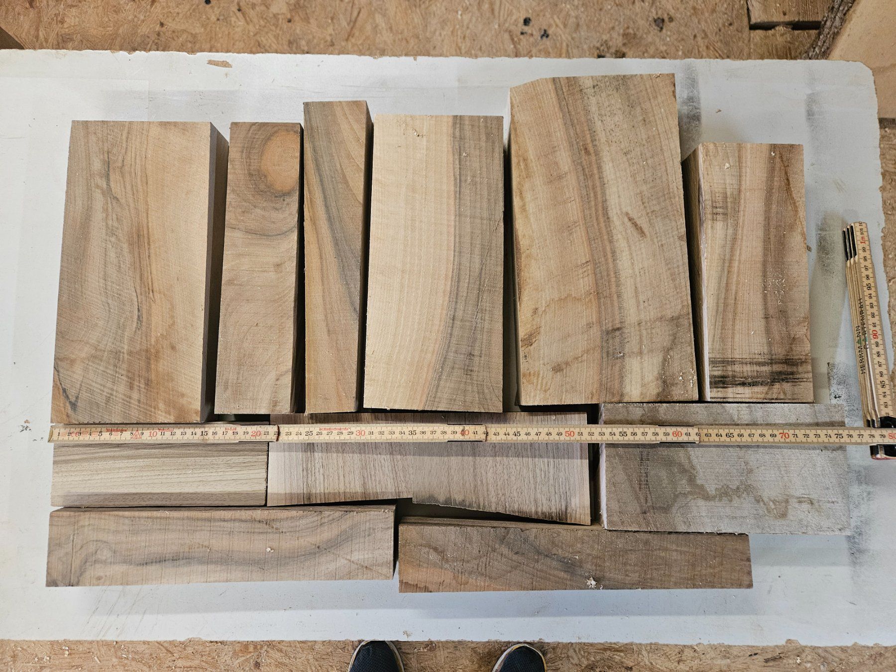 Articles en bois: Nussbaum Holz – Neuf (Voir description) à Schangnau par egli6.2 1
