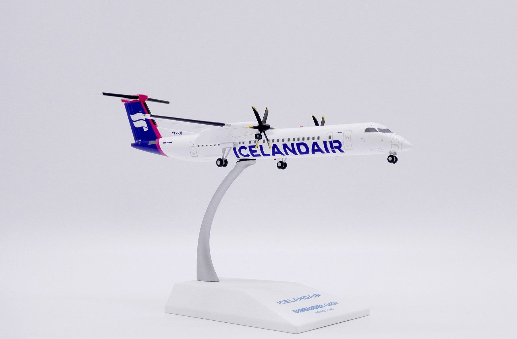 Kit di modellismo & Modellini statici: DASH 8-Q402 ICELANDAIR – Nuovo e nell'imballaggio originale da Morges venduto da iljamuromez 9