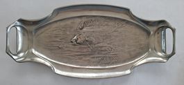 Grosses Zinn Serviertablett mit Fischen Jugendstil 64x31cm