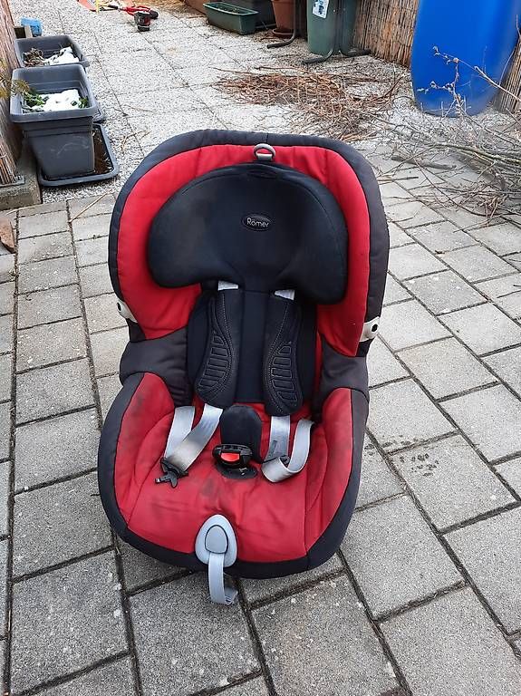 Britax Römer Seggiolini per auto: Römer Kindersitz Kinderautositz Trifix 9-18Kg – Usato da Strengelbach venduto da killifish