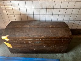 Antike Holztruhe
