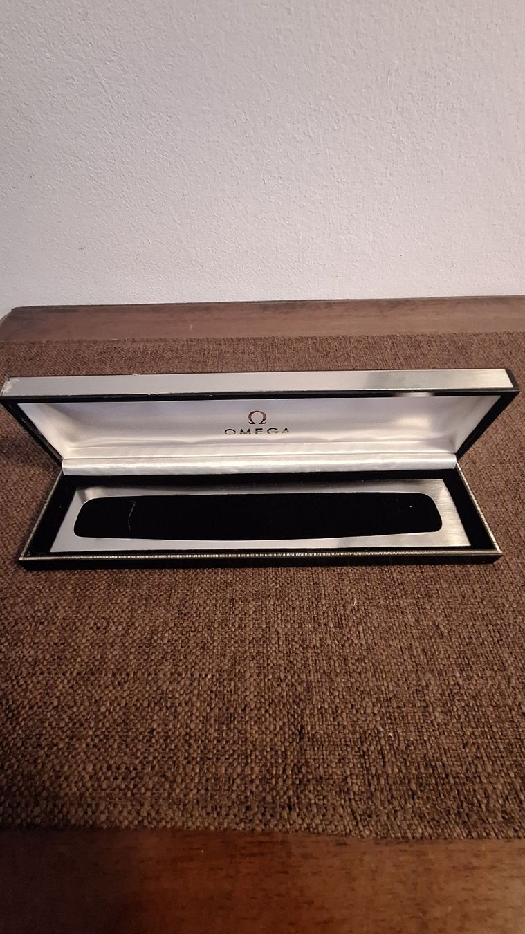 Omega Uhrenboxen: Box Original Omega  – Gebraucht aus Agno von gm.08 6