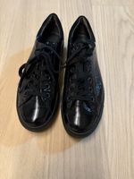 Neuwertige Paul Green Sneaker Lack Grösse 6 (39)