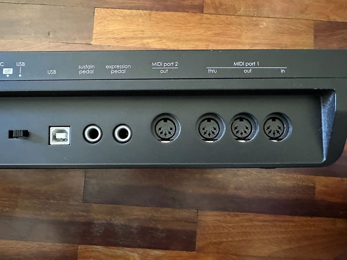 Console di mixaggio: Novation Remote 25 SL MKII , DAW-Controller , MIDI-Controlle – Usato da Trimbach venduto da SABO-61 4