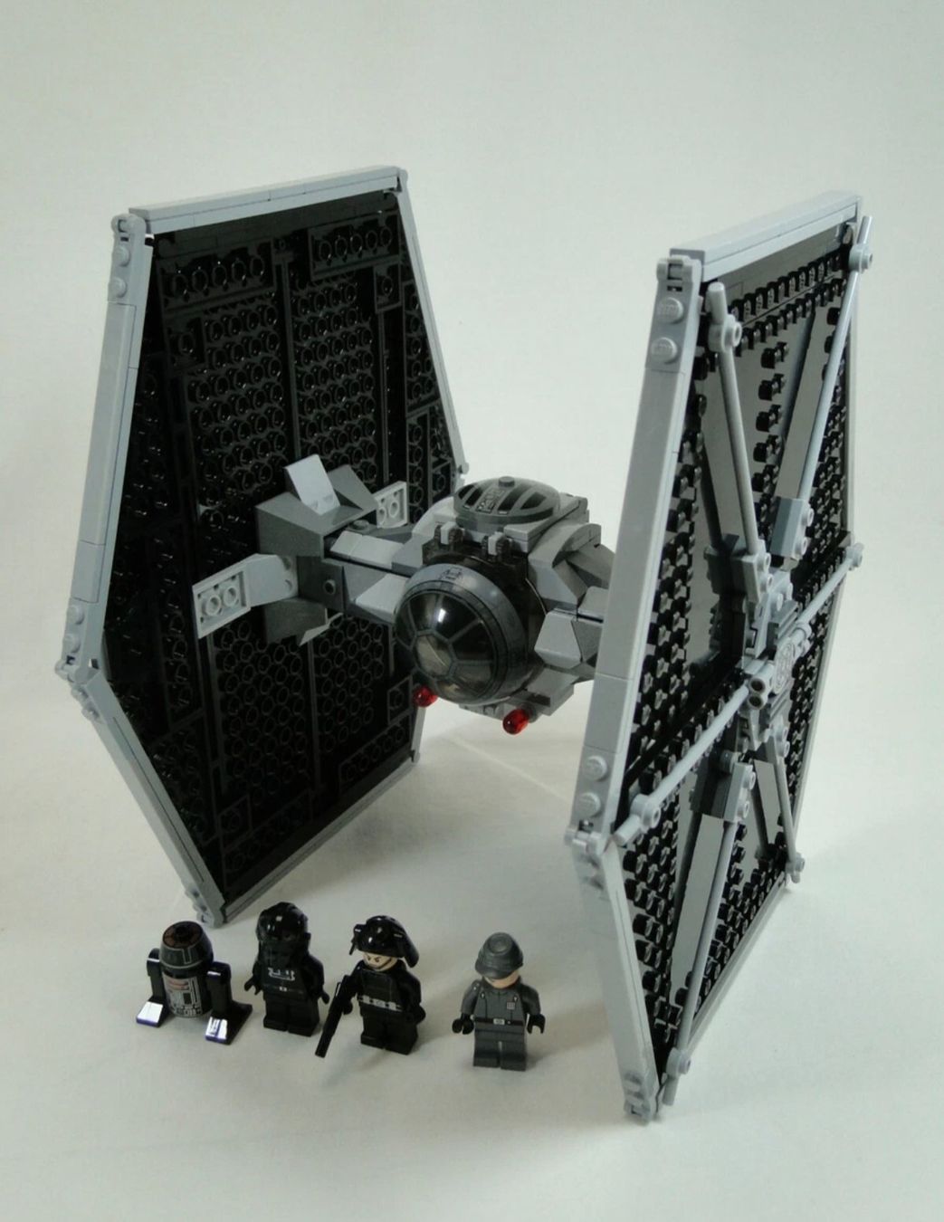 Lego Giocattoli: Lego Star Wars Tie Fighter 9492 – Nuovo (secondo la descrizione) da Diegten venduto da cil_5sjx