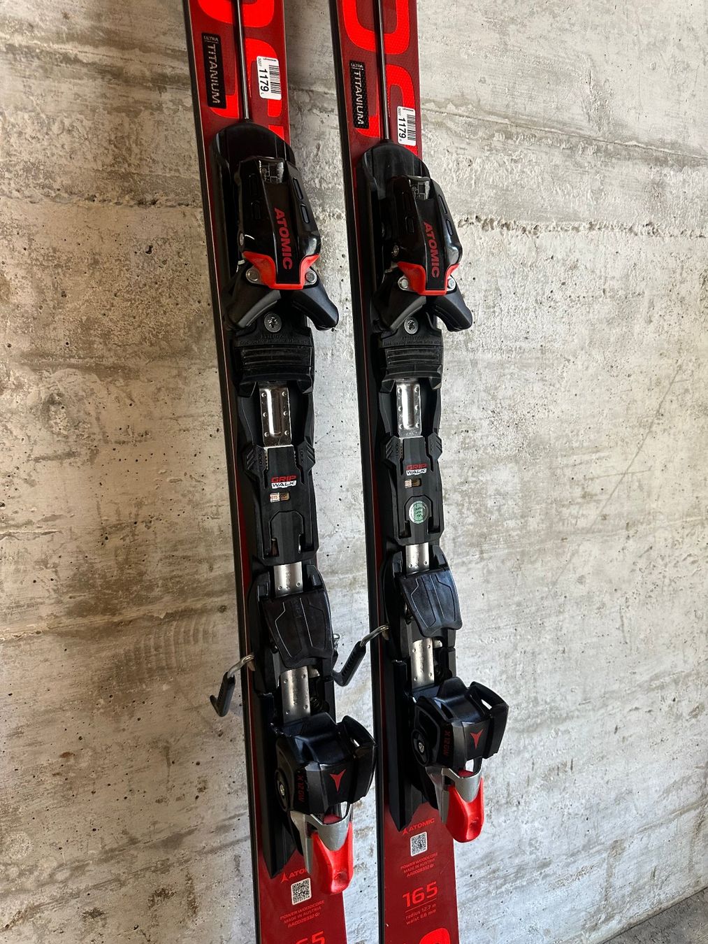 Atomic Skis: Atomic Redster S9 Ski 165CM Wie Neu – Neuf (Voir description) à Emmenbrücke par karkarkar 2