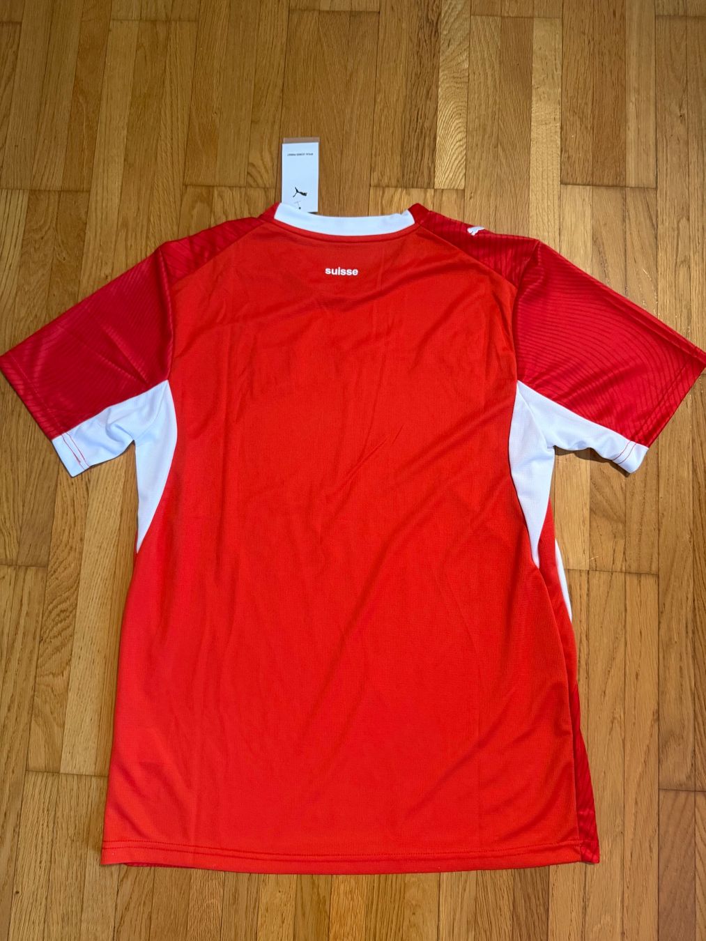 Camicie: Schweiz Trikot WM2026 - Neu - Large – Nuovo e nell'imballaggio originale da Zürich venduto da PMJ-Shop 1