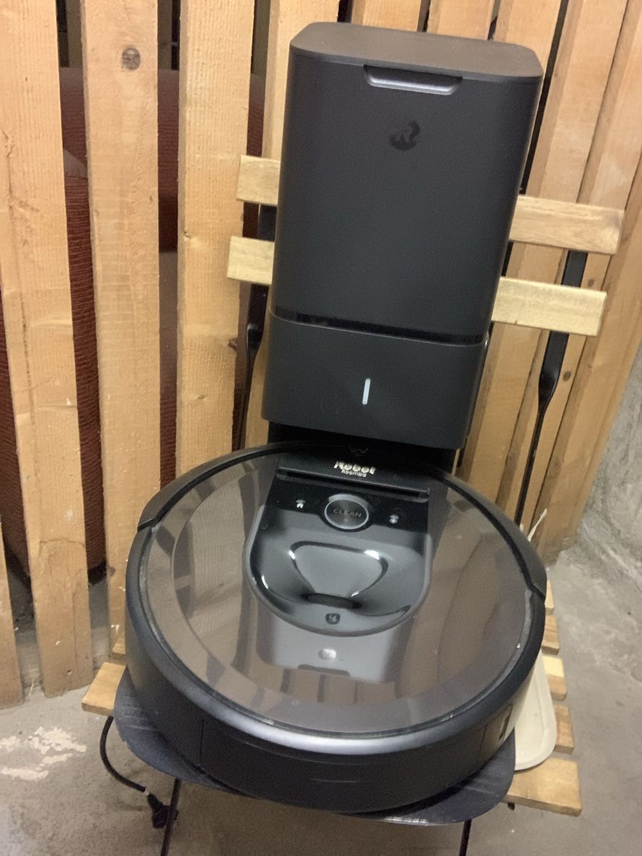 Staubsauger & Zubehör: Roomba i7+ – Gebraucht aus Genève von art_6xrz