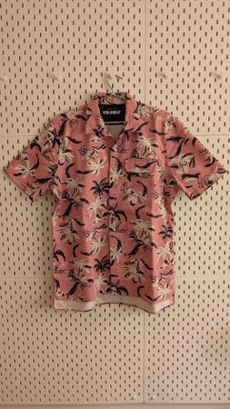 levis heavy weight shirt, size L
