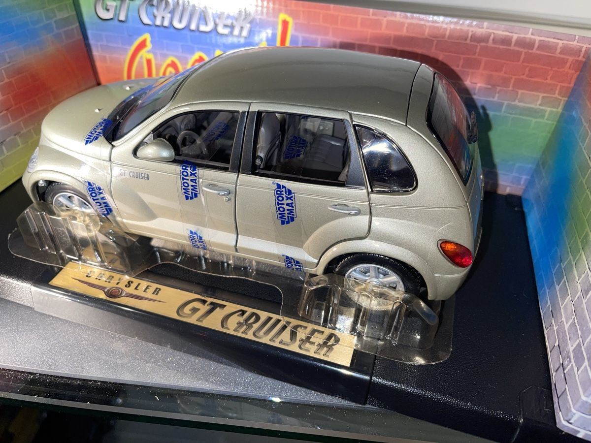 Chrysler Modellini d'auto: Chrysler PT Cruiser Modellauto 1/18 OVP Motor MAX – Nuovo (secondo la descrizione) da Siebnen venduto da speedy63 3