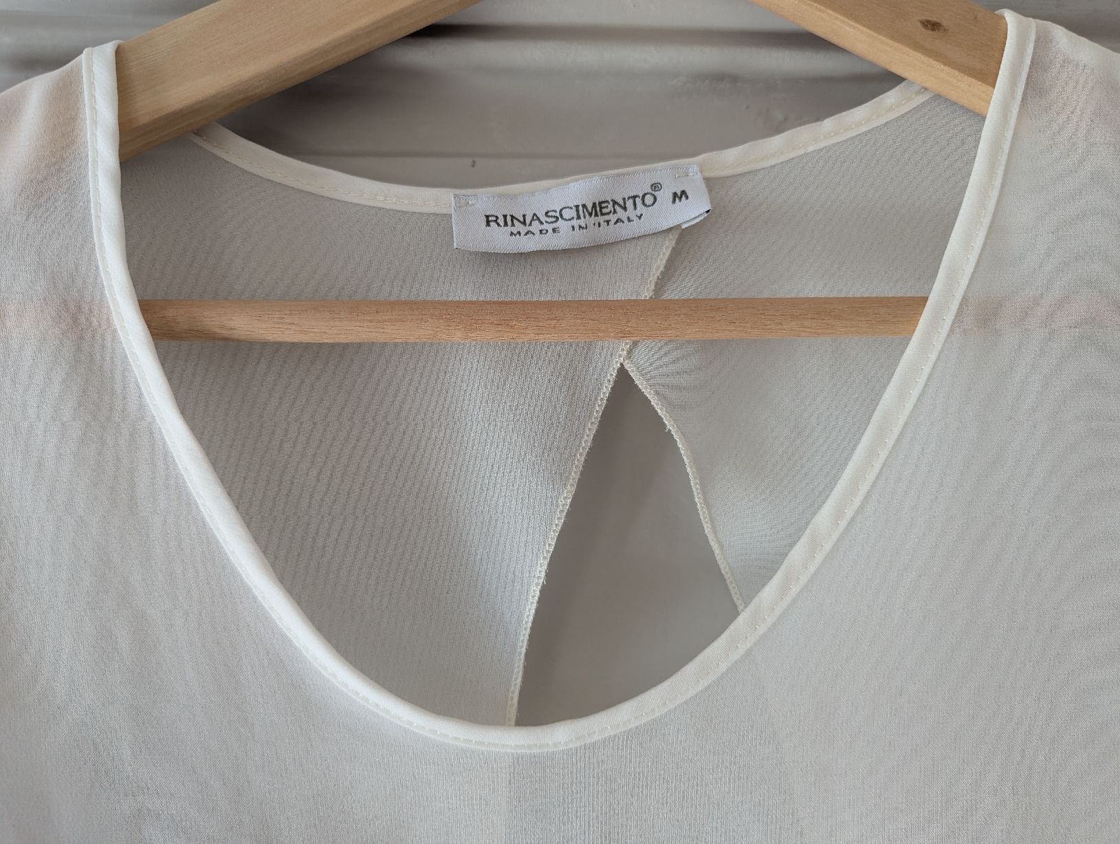 Top: haut blanc rinascimento M – Usato da Montreux venduto da dem_gyt9 1