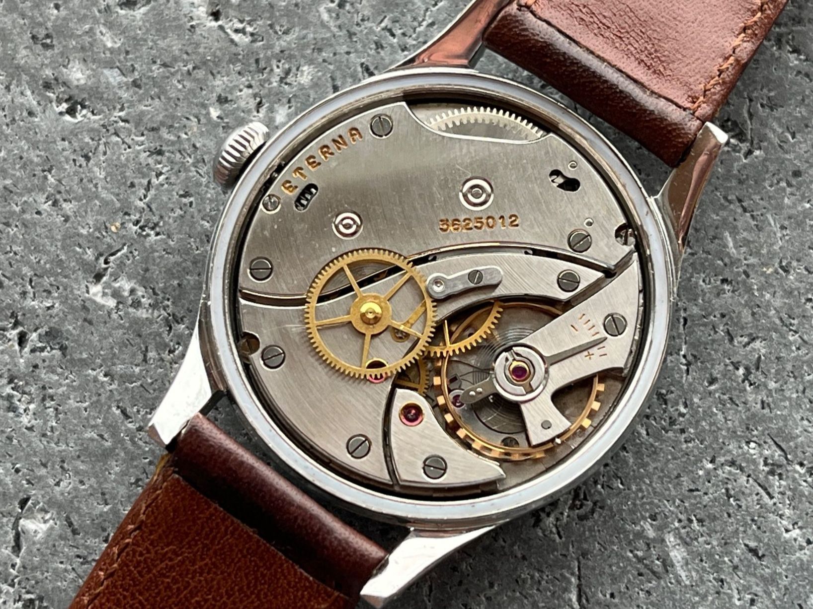Eterna Uhren: ETERNA JUMBO HANDAUFZUG KALIBER 852 – Gebraucht aus Beinwil am See von watchfever 3